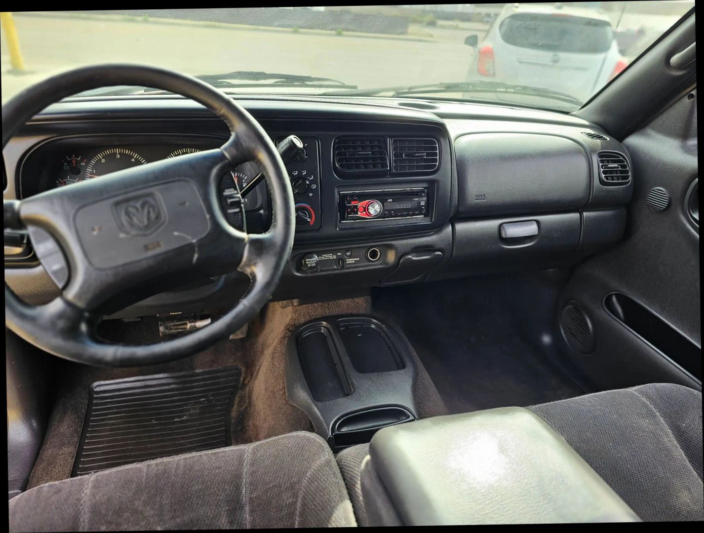 dodge dakota 2000 1B7GL22XXYS517544 image dodge dakota 2000 1B7GL22XXYS517544 image