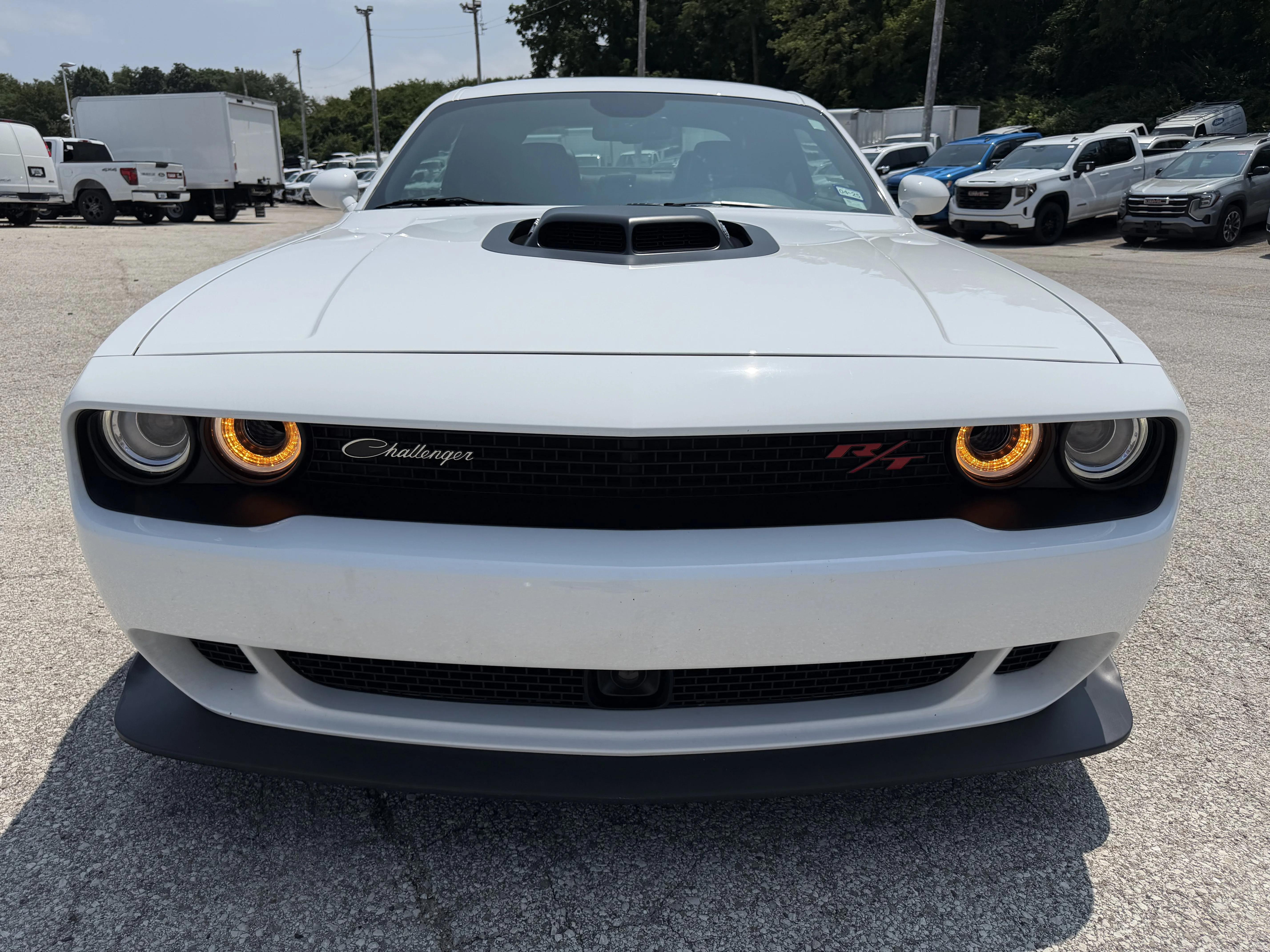 dodge challenger 2023 2C3CDZFJ8PH546187 image dodge challenger 2023 2C3CDZFJ8PH546187 image
