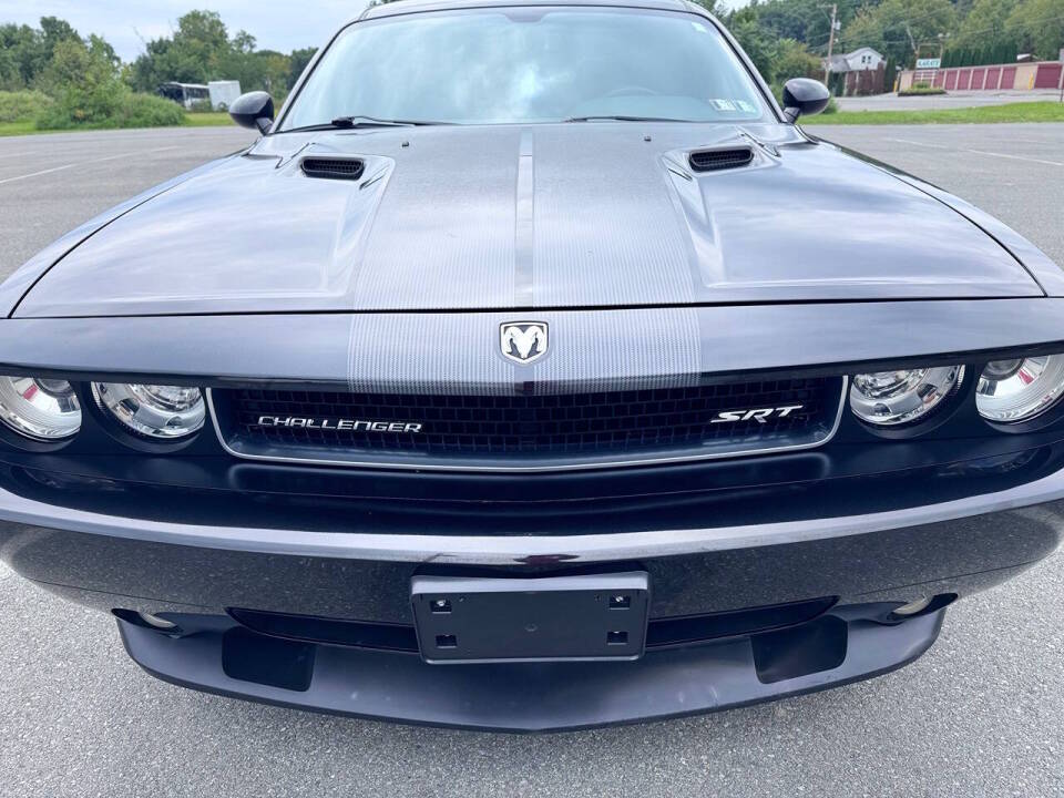 dodge challenger 2009 2B3LJ74W59H579997 image dodge challenger 2009 2B3LJ74W59H579997 image