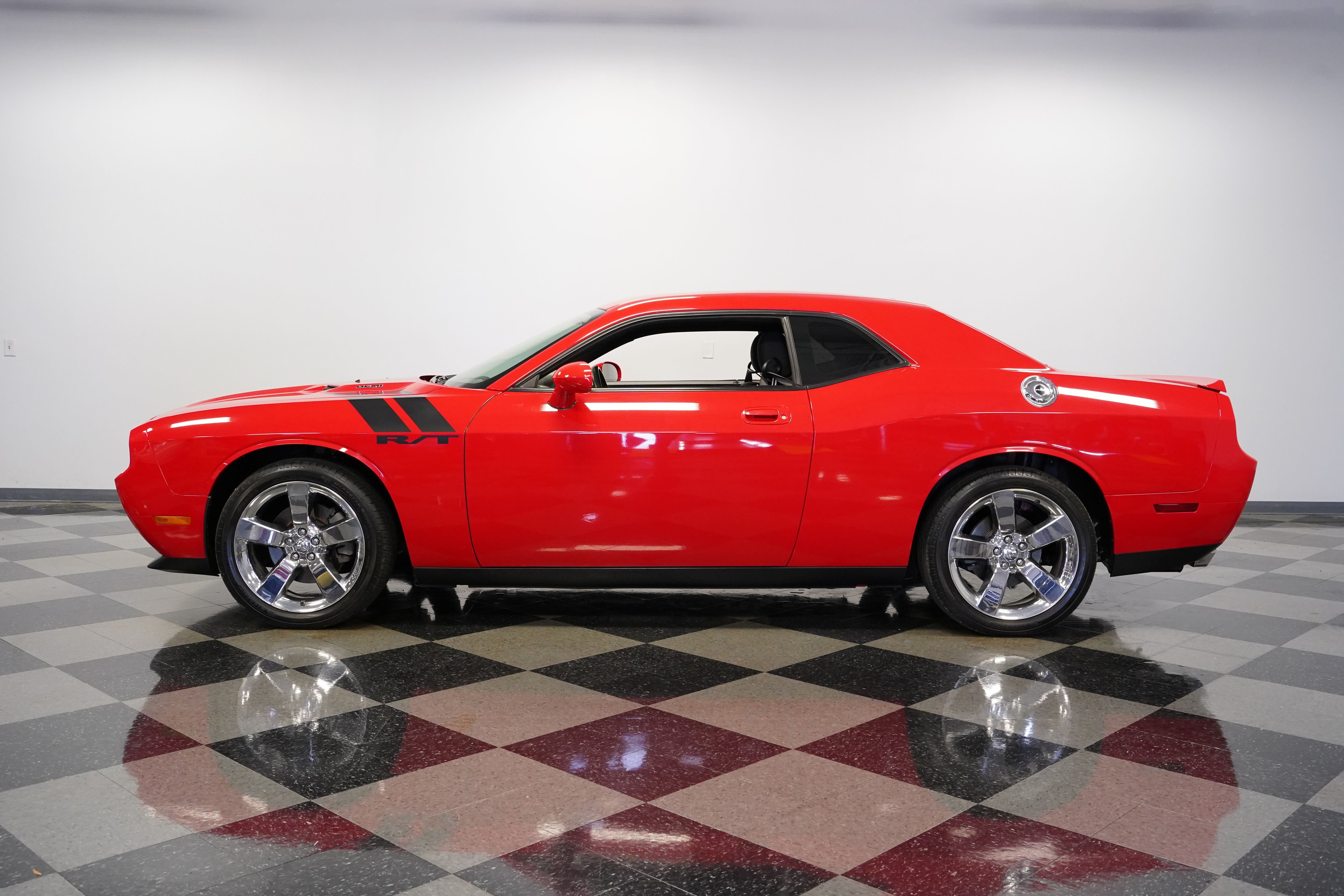 dodge challenger 2009 2B3LJ54T09H582705 image dodge challenger 2009 2B3LJ54T09H582705 image