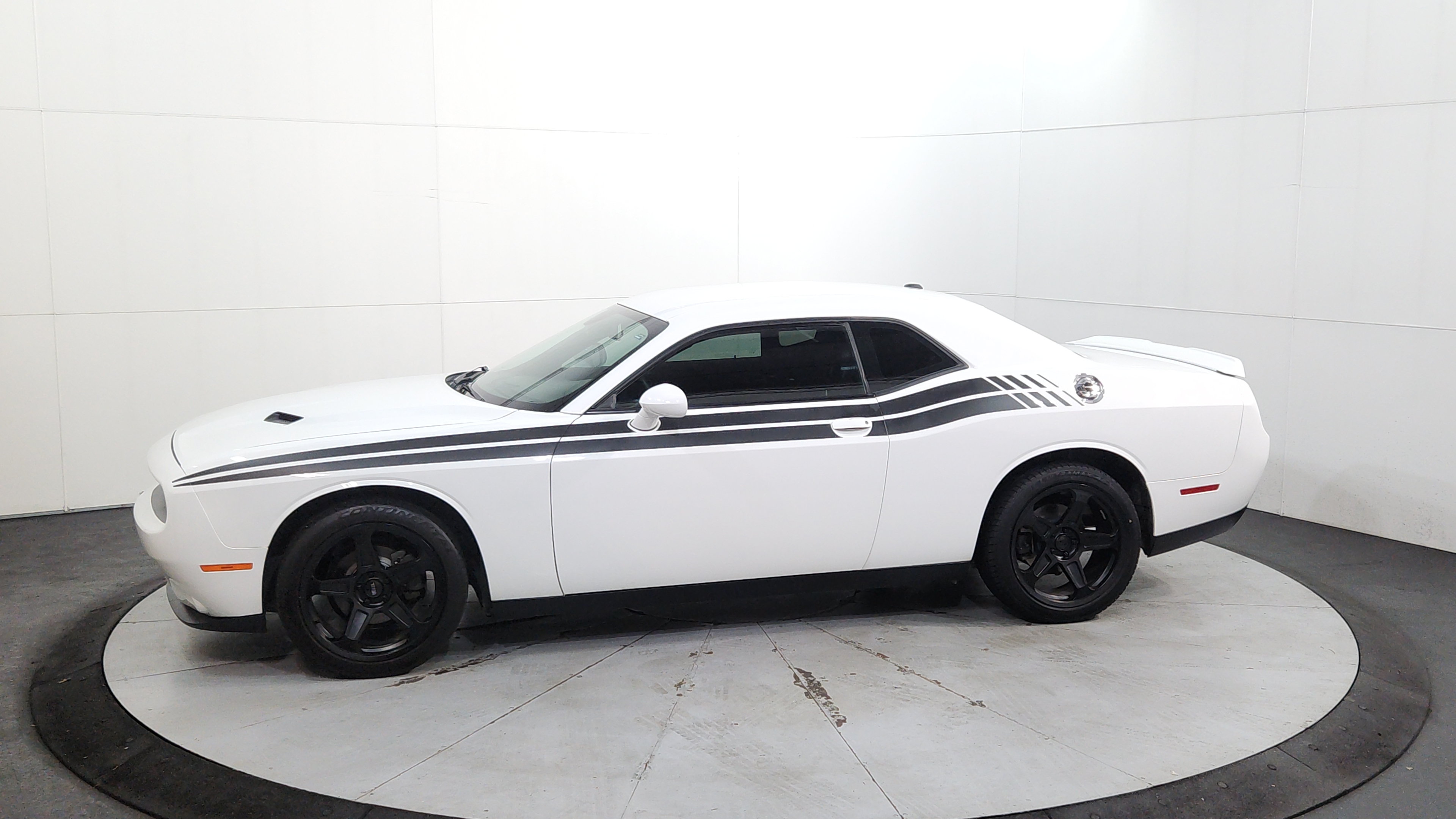 dodge challenger 2019 2C3CDZAG6KH524421 image dodge challenger 2019 2C3CDZAG6KH524421 image