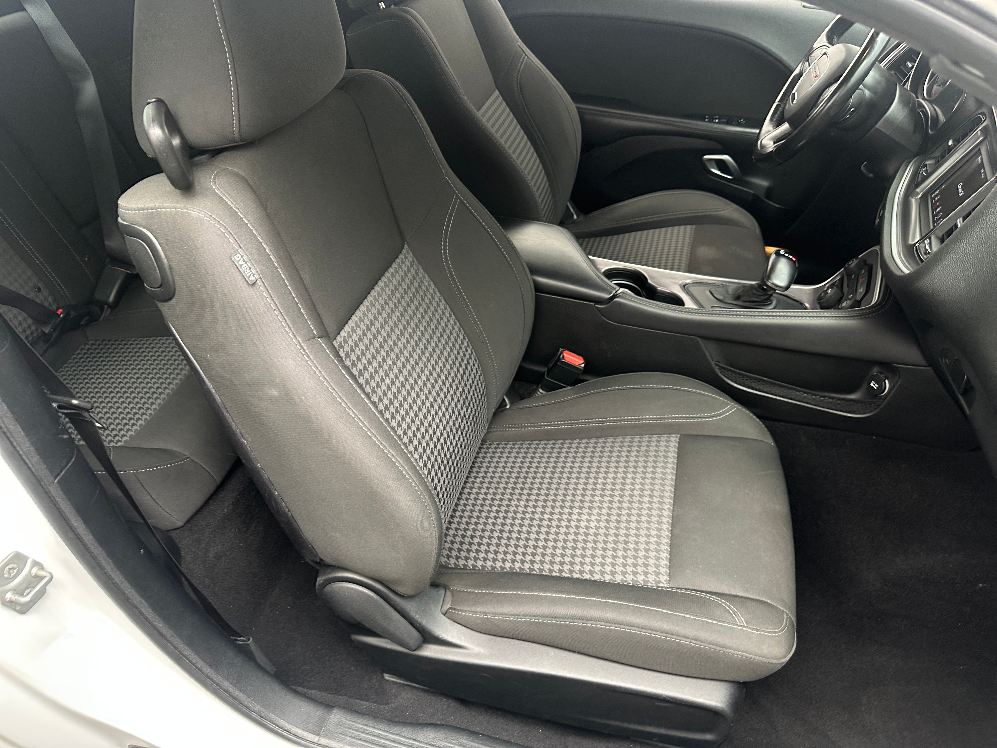 dodge challenger 2019 2C3CDZGG3KH759687 image dodge challenger 2019 2C3CDZGG3KH759687 image