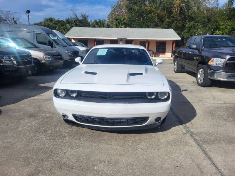 dodge challenger 2019 2C3CDZAG2KH730660 image dodge challenger 2019 2C3CDZAG2KH730660 image