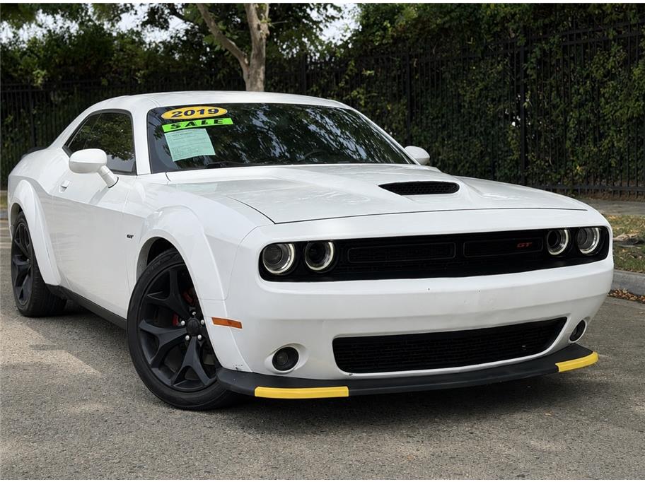dodge challenger 2019 2C3CDZJG0KH672371 image dodge challenger 2019 2C3CDZJG0KH672371 image