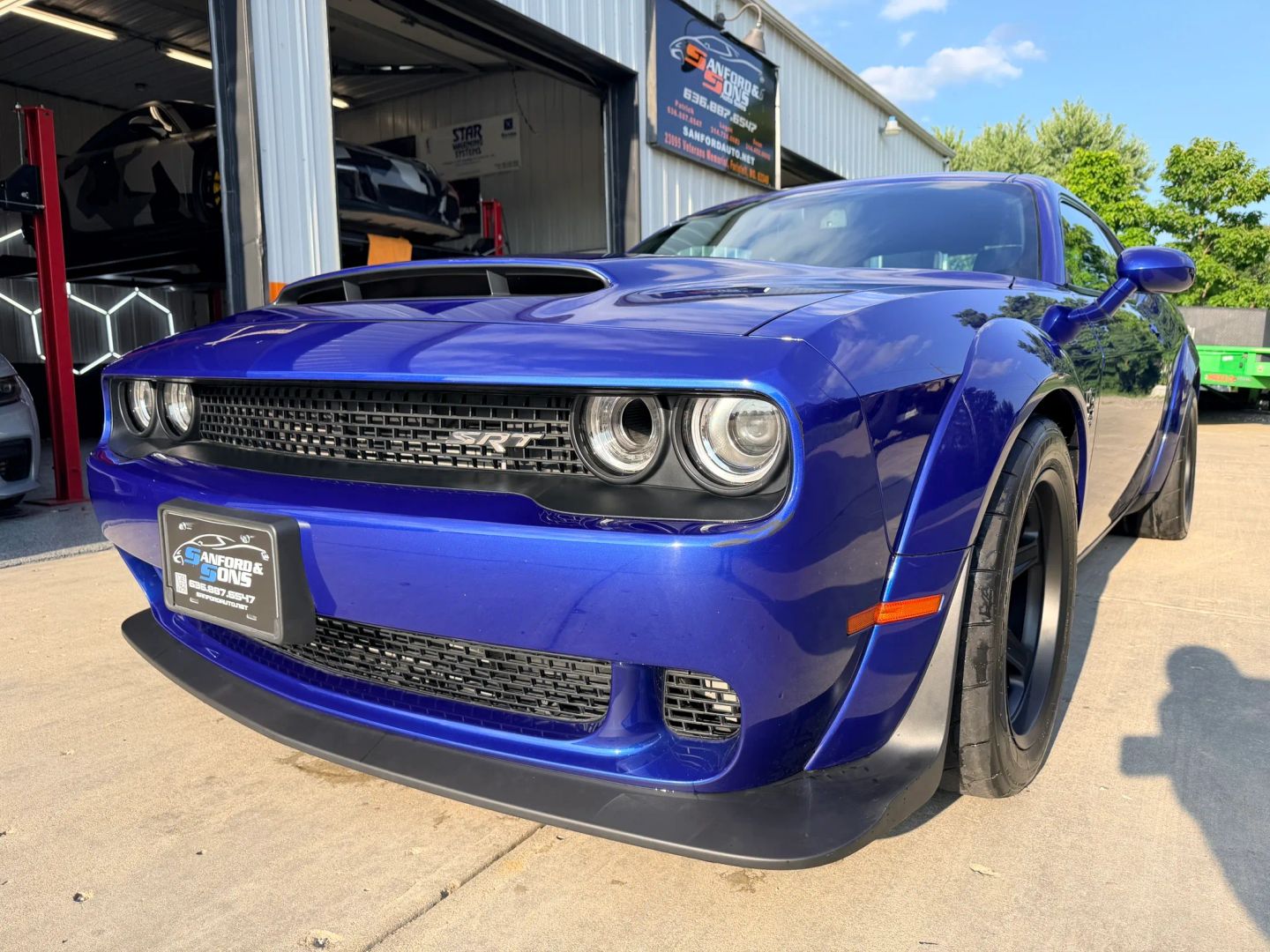 dodge challenger 2018 2C3CDZH96JH101490 image dodge challenger 2018 2C3CDZH96JH101490 image