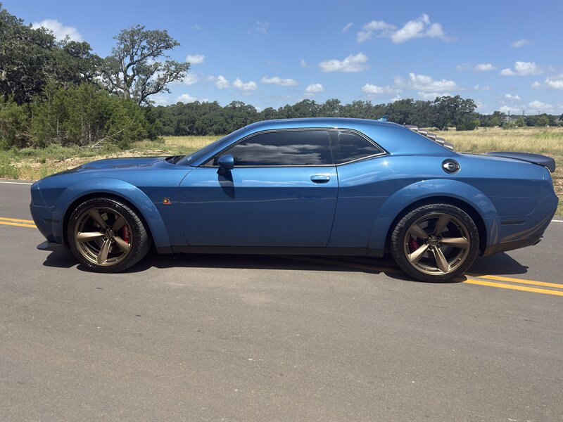 dodge challenger 2021 2C3CDZFJ5MH578588 image dodge challenger 2021 2C3CDZFJ5MH578588 image
