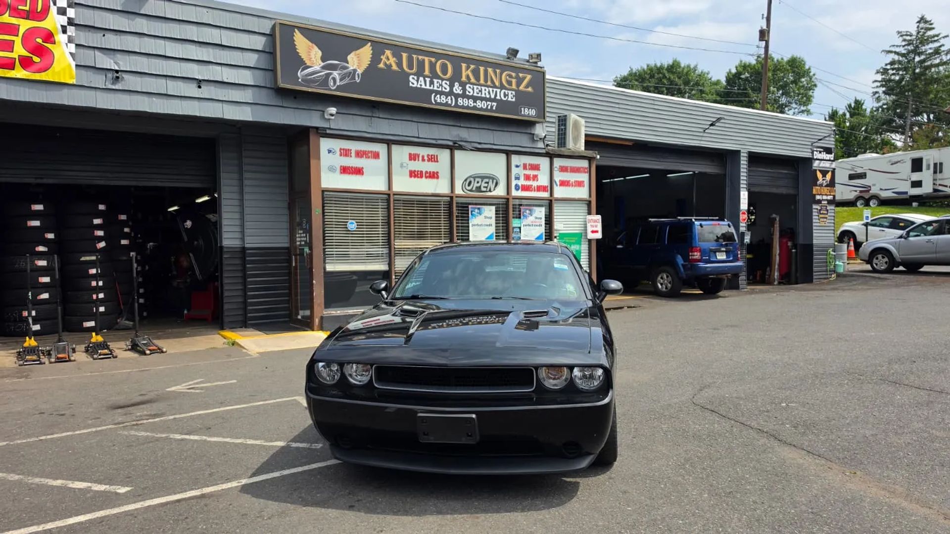 dodge challenger 2012 2C3CDYAG1CH104187 image dodge challenger 2012 2C3CDYAG1CH104187 image