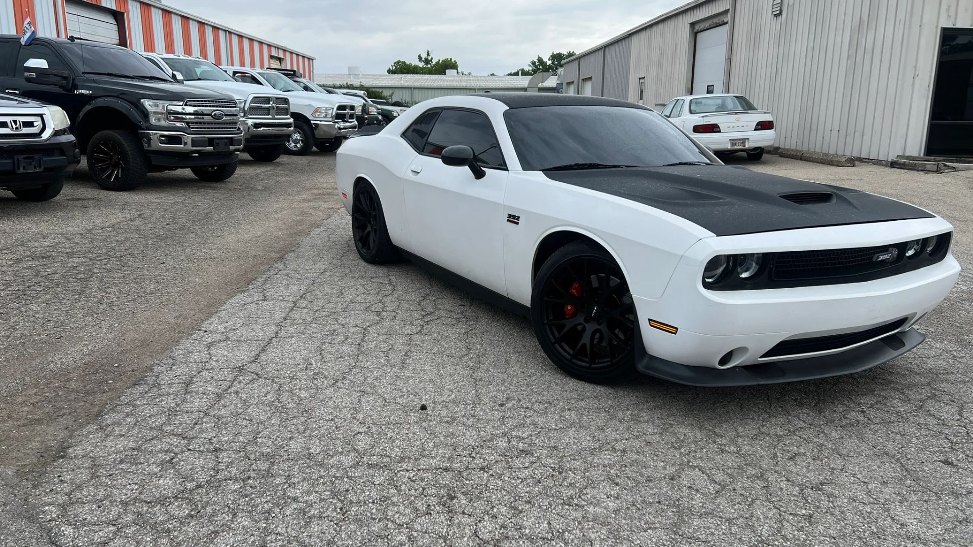 dodge challenger 2011 2B3CJ7DJ1BH584642 image dodge challenger 2011 2B3CJ7DJ1BH584642 image