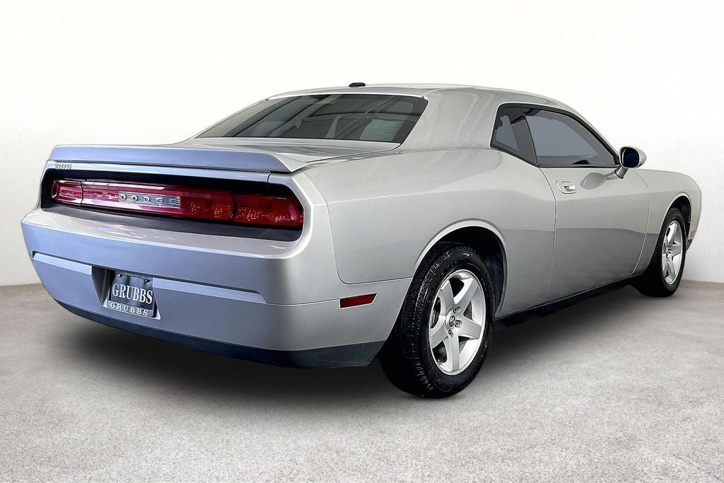 dodge challenger 2010 2B3CJ4DV4AH115707 image dodge challenger 2010 2B3CJ4DV4AH115707 image