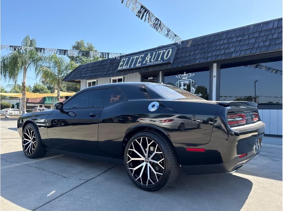 dodge challenger 2015 2C3CDZAT9FH927411 image dodge challenger 2015 2C3CDZAT9FH927411 image