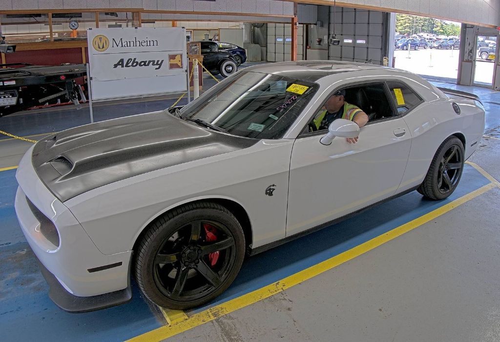 dodge challenger 2022 2C3CDZL92NH108286 image dodge challenger 2022 2C3CDZL92NH108286 image