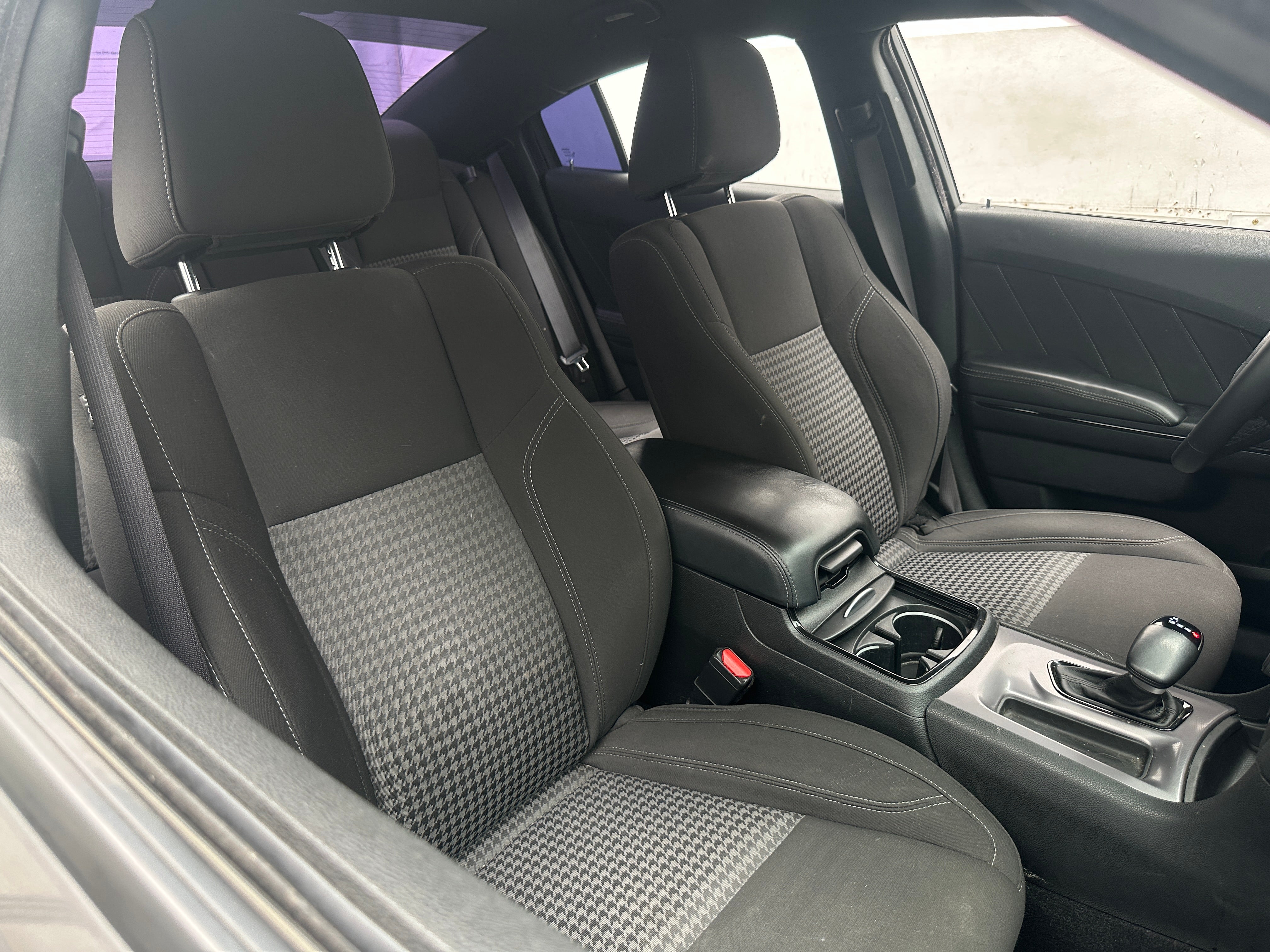 dodge charger 2023 2C3CDXBG0PH551592 image dodge charger 2023 2C3CDXBG0PH551592 image
