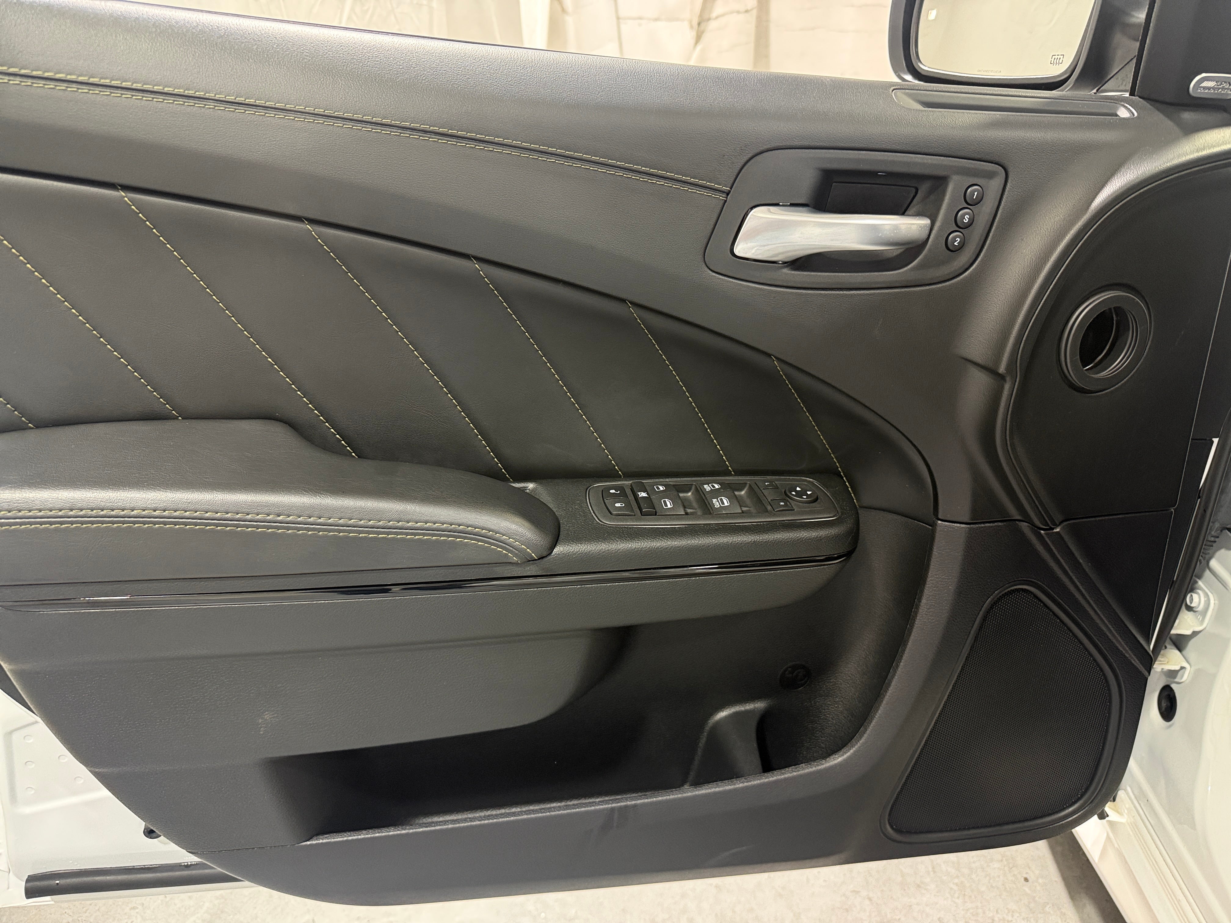 dodge charger 2023 2C3CDXGJ7PH587753 image dodge charger 2023 2C3CDXGJ7PH587753 image