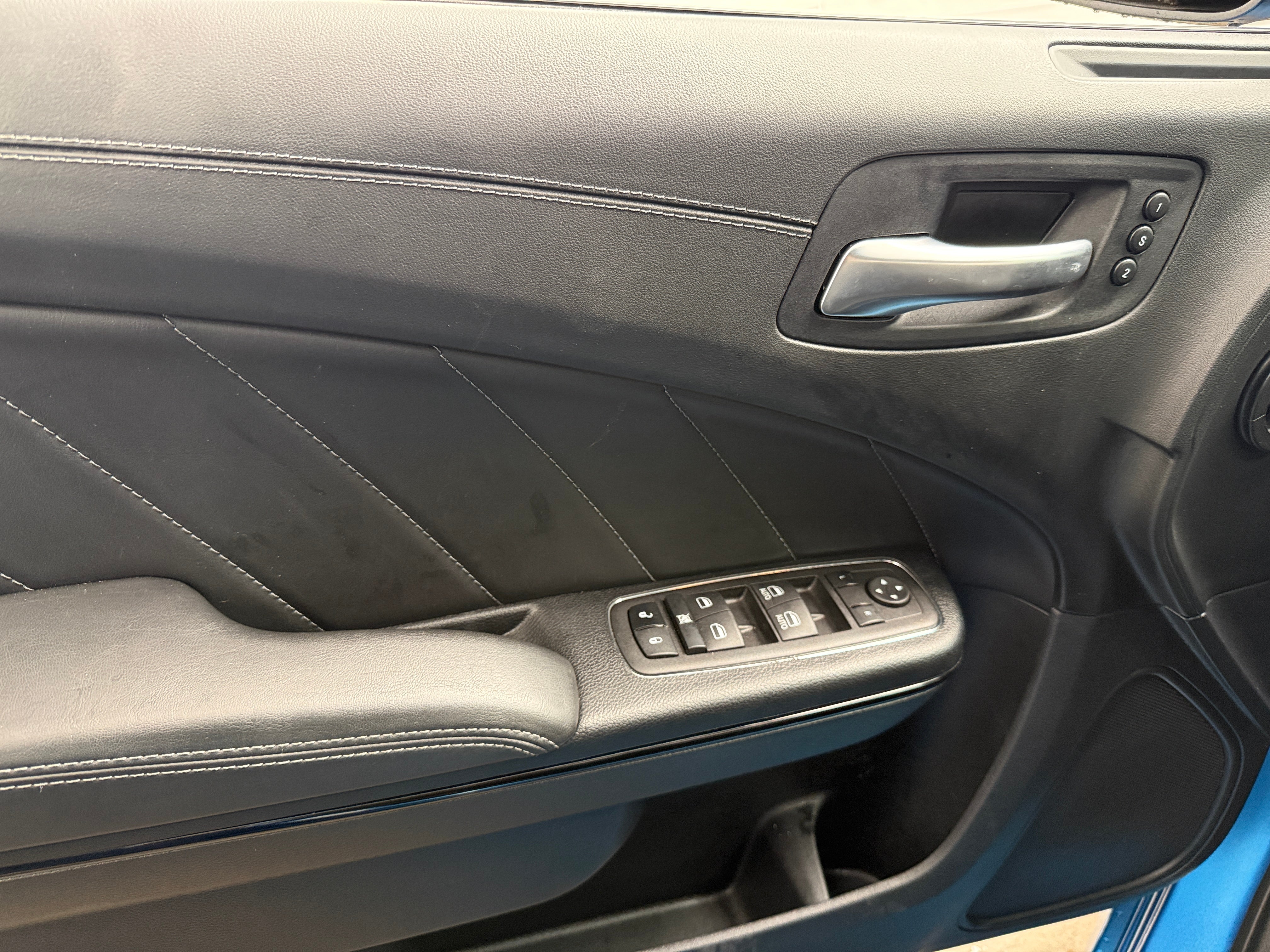 dodge charger 2023 2C3CDXGJ9PH560389 image dodge charger 2023 2C3CDXGJ9PH560389 image