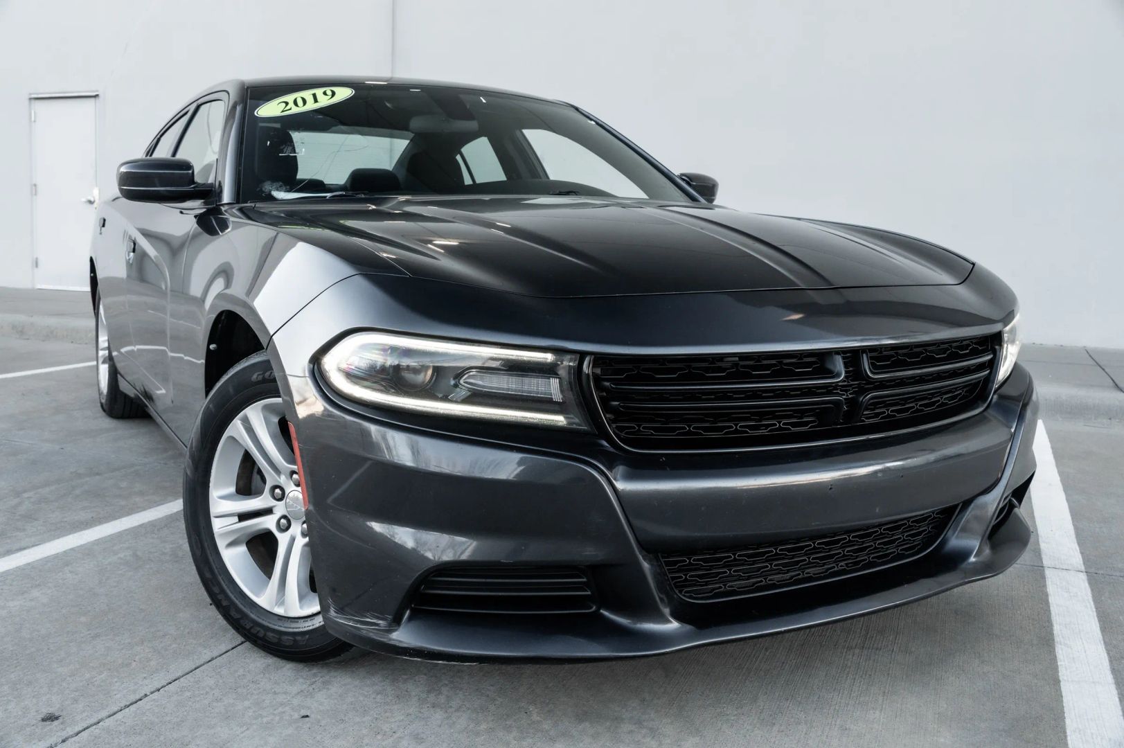 dodge charger 2019 2C3CDXBG8KH658415 image dodge charger 2019 2C3CDXBG8KH658415 image