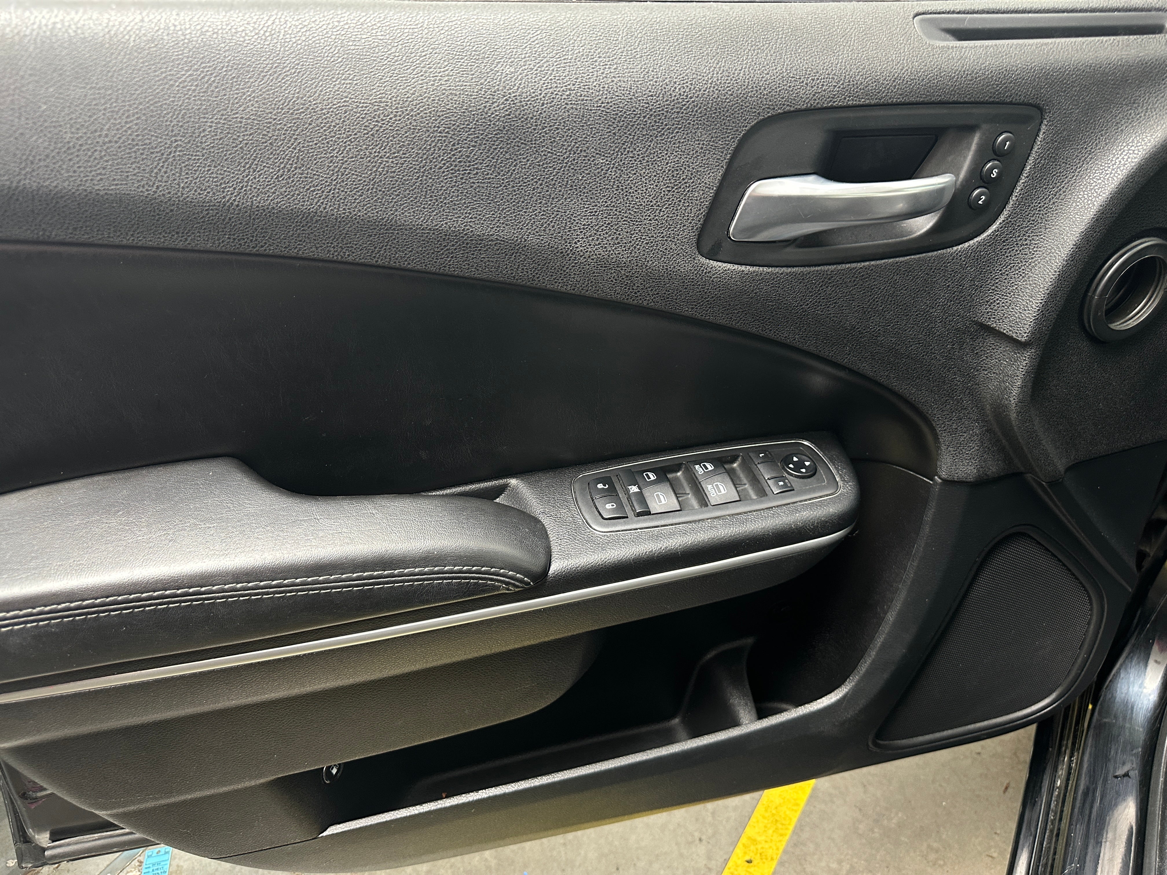 dodge charger 2019 2C3CDXBG4KH656841 image dodge charger 2019 2C3CDXBG4KH656841 image