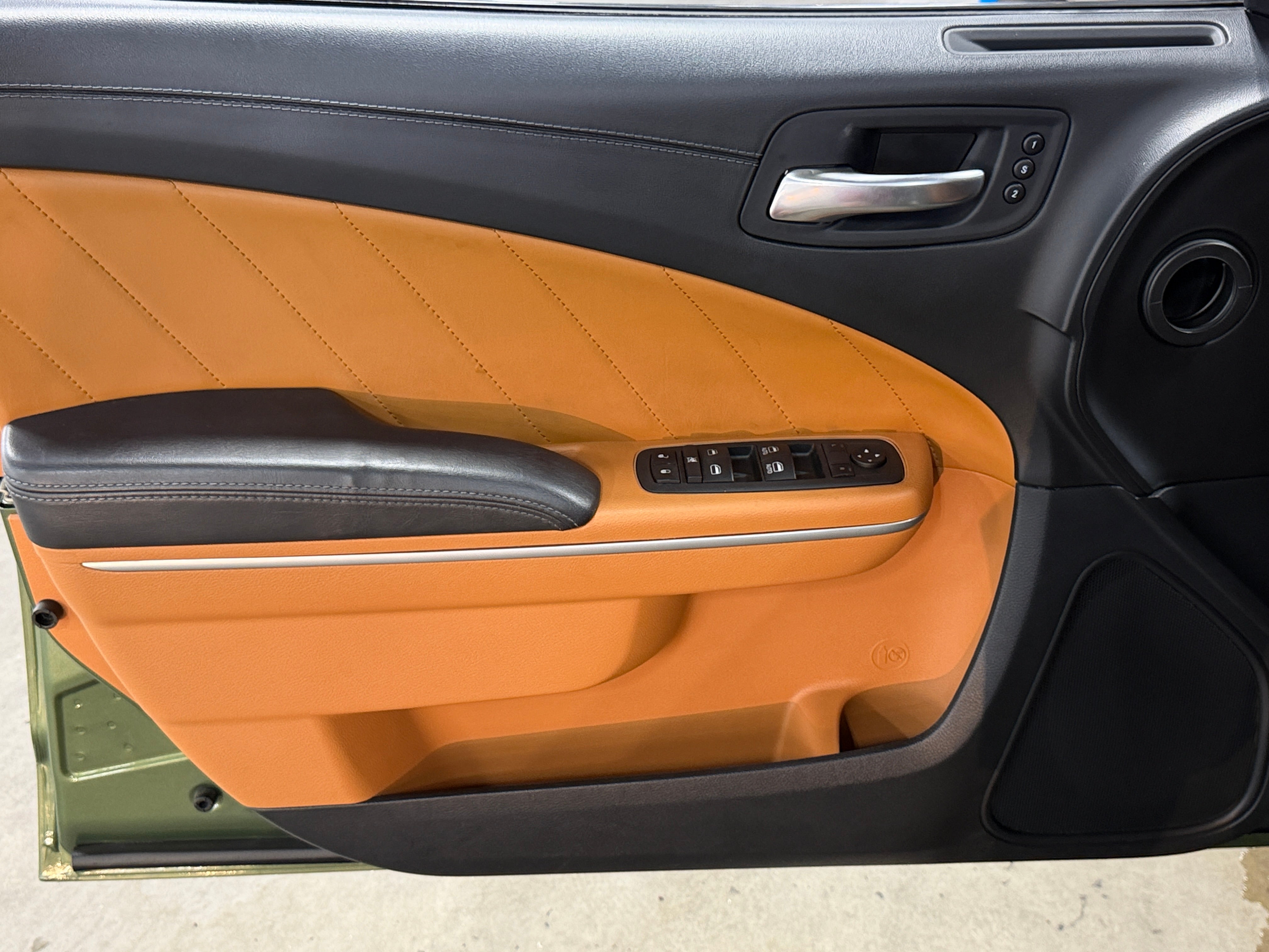 dodge charger 2022 2C3CDXJG0NH111550 image dodge charger 2022 2C3CDXJG0NH111550 image