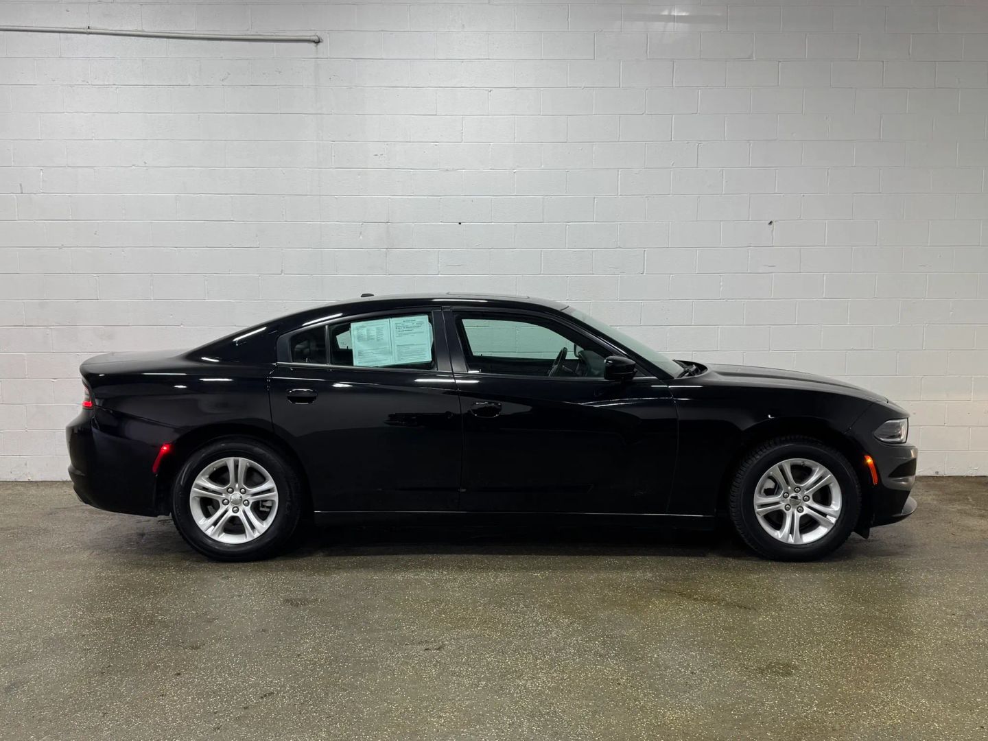 dodge charger 2022 2C3CDXBG1NH201594 image dodge charger 2022 2C3CDXBG1NH201594 image