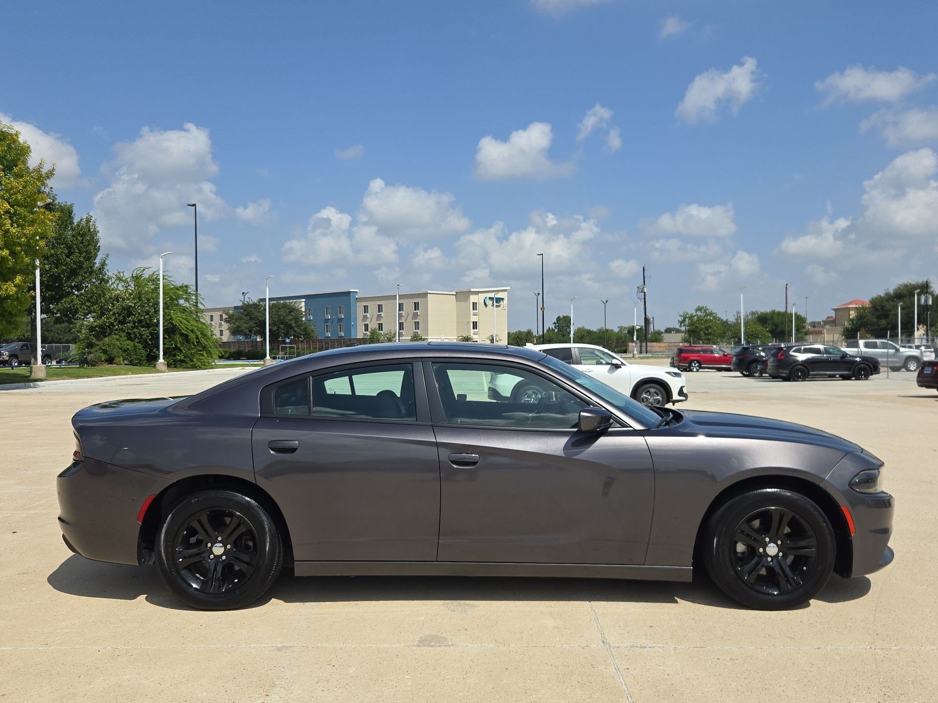 dodge charger 2022 2C3CDXBG2NH216430 image dodge charger 2022 2C3CDXBG2NH216430 image