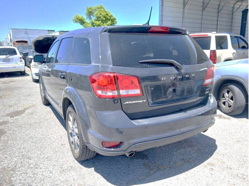 dodge journey 2018 3C4PDCEG8JT379697 image dodge journey 2018 3C4PDCEG8JT379697 image