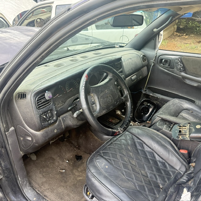 dodge durango 1999 1B4HS28Y5XF604540 image dodge durango 1999 1B4HS28Y5XF604540 image