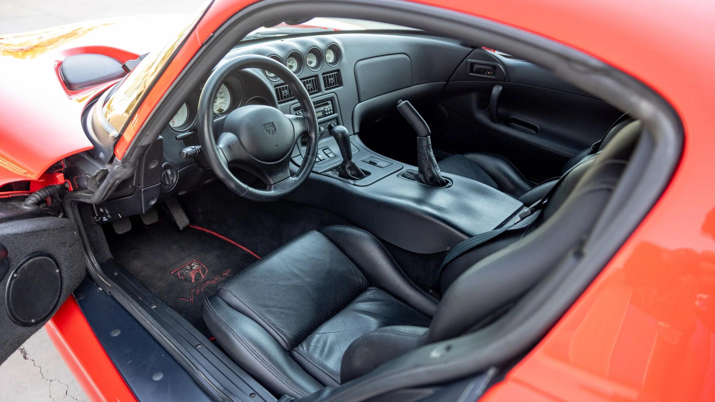 dodge viper 1997 1B3ER69E8VV300362 image dodge viper 1997 1B3ER69E8VV300362 image