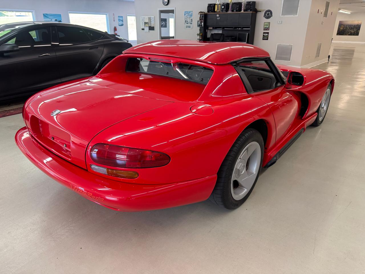 dodge viper 1994 1B3BR65E2RV101791 image dodge viper 1994 1B3BR65E2RV101791 image