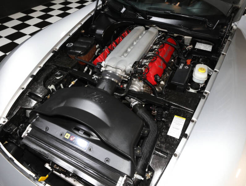 dodge viper 2004 1B3JZ65Z94V101827 image dodge viper 2004 1B3JZ65Z94V101827 image