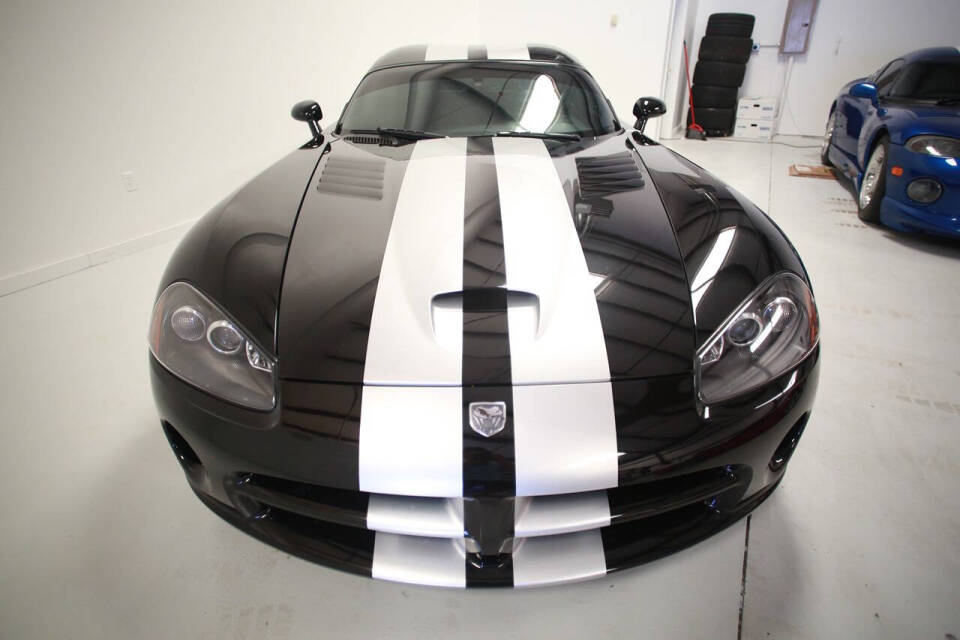 dodge viper 2006 1B3JZ69Z06V100661 image dodge viper 2006 1B3JZ69Z06V100661 image