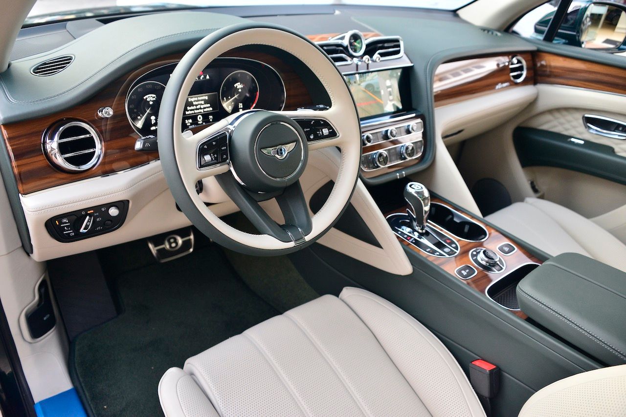 bentley bentayga 2023 SJAHT2ZV8PC019376 image bentley bentayga 2023 SJAHT2ZV8PC019376 image