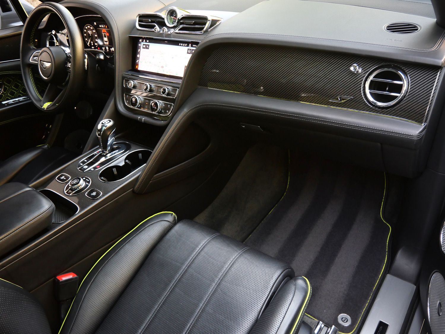 bentley bentayga 2023 SJAAT2ZV8PC018424 image bentley bentayga 2023 SJAAT2ZV8PC018424 image