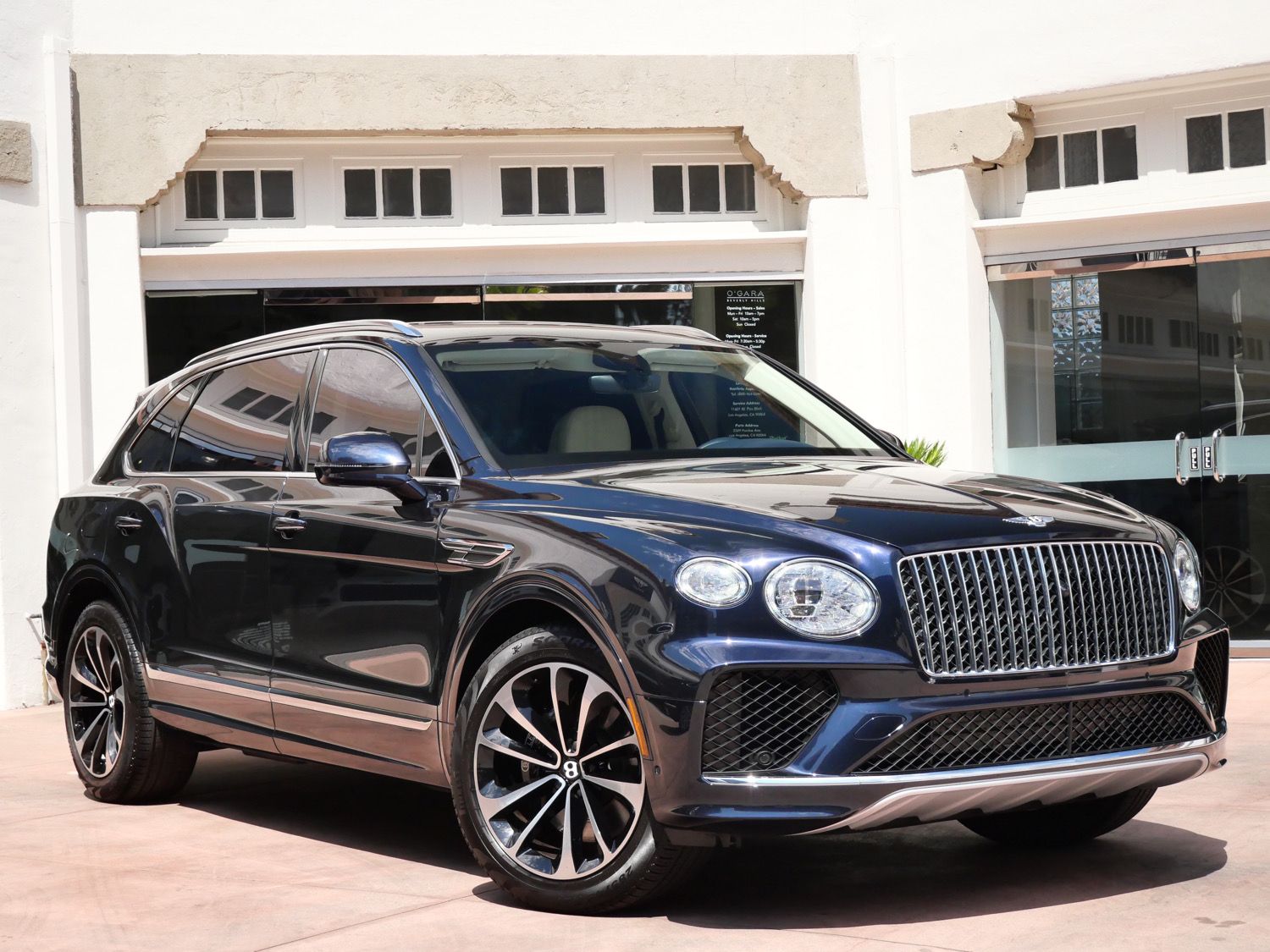 bentley bentayga 2023 SJAHT2ZV2PC022306 image bentley bentayga 2023 SJAHT2ZV2PC022306 image