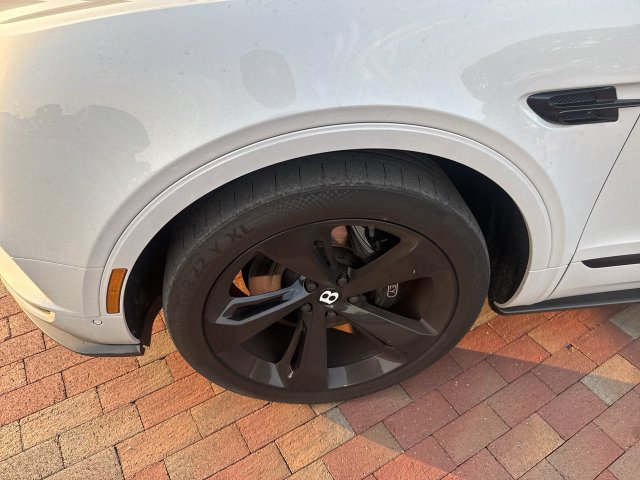 bentley bentayga 2019 SJAAM4ZV3KC025895 image bentley bentayga 2019 SJAAM4ZV3KC025895 image