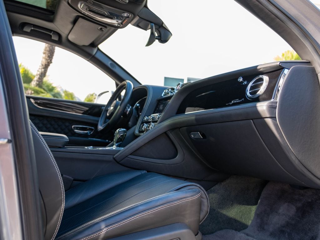 bentley bentayga 2021 SJAAR4ZV5MC038779 image bentley bentayga 2021 SJAAR4ZV5MC038779 image