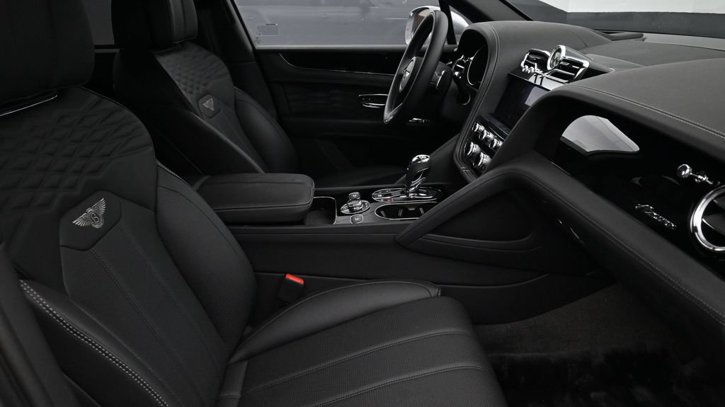 bentley bentayga 2024 SJAHT2ZV1RC025152 image bentley bentayga 2024 SJAHT2ZV1RC025152 image