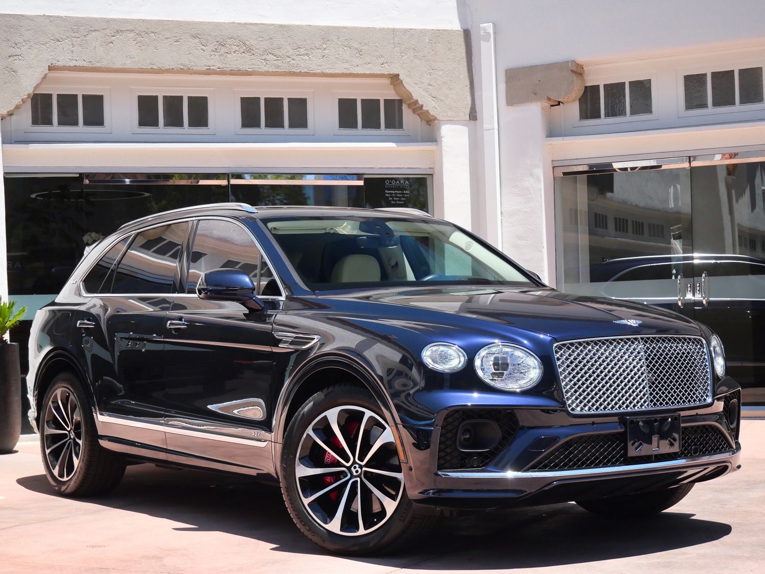 bentley bentayga 2022 SJAAM2ZV4NC039975 image bentley bentayga 2022 SJAAM2ZV4NC039975 image