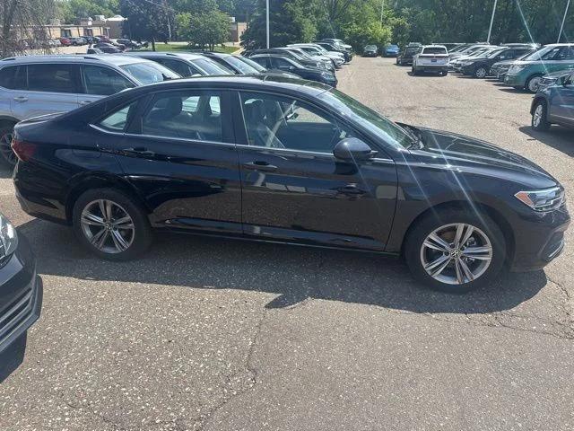 volkswagen jetta 2023 3VW7M7BU2PM039009 image volkswagen jetta 2023 3VW7M7BU2PM039009 image