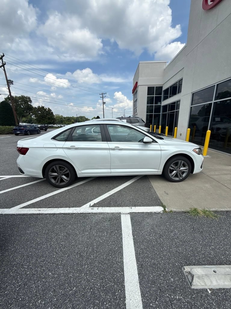volkswagen jetta 2023 3VWEM7BU8PM031844 image volkswagen jetta 2023 3VWEM7BU8PM031844 image
