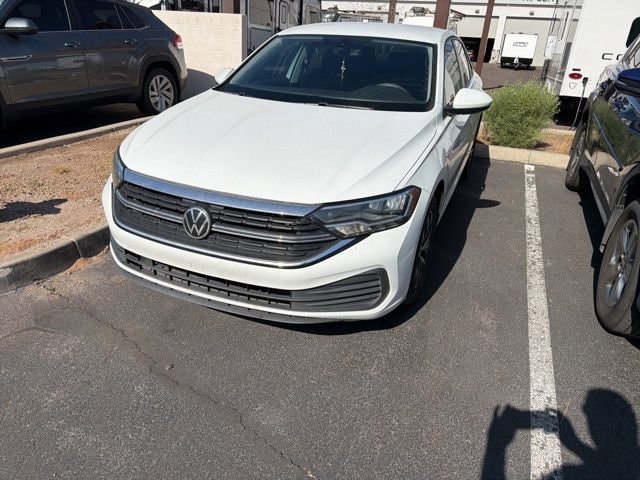 volkswagen jetta 2023 3VW5M7BU0PM015685 image volkswagen jetta 2023 3VW5M7BU0PM015685 image