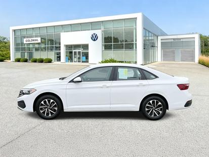 volkswagen jetta 2023 3VW5M7BU2PM040779 image