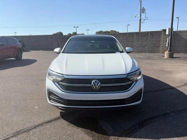 volkswagen jetta 2023 3VW7M7BU0PM035833 image volkswagen jetta 2023 3VW7M7BU0PM035833 image