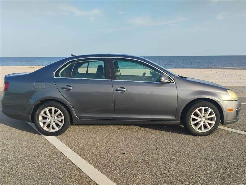 volkswagen jetta 2008 3VWRJ71K68M184928 image volkswagen jetta 2008 3VWRJ71K68M184928 image