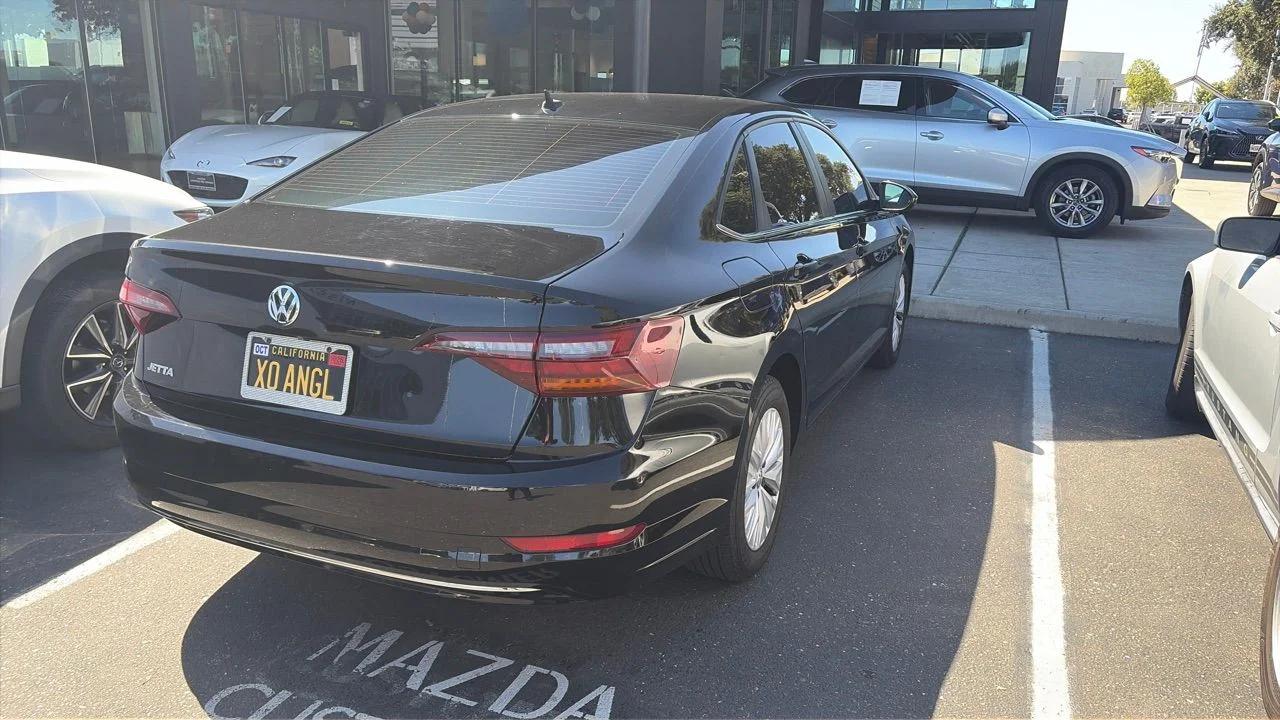 volkswagen jetta 2019 3VWC57BU7KM033033 image volkswagen jetta 2019 3VWC57BU7KM033033 image