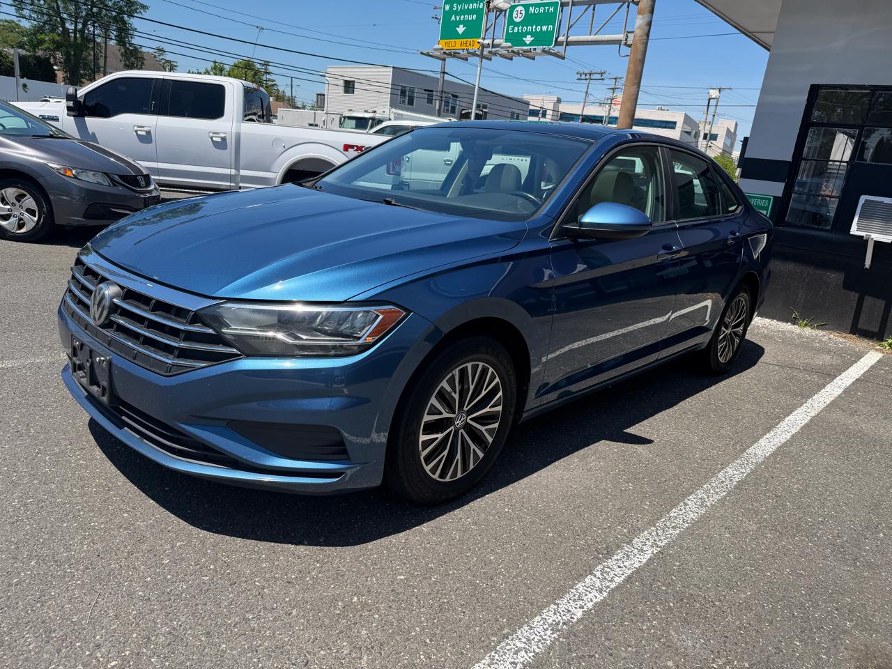 volkswagen jetta 2019 3VWC57BU8KM059060 image volkswagen jetta 2019 3VWC57BU8KM059060 image