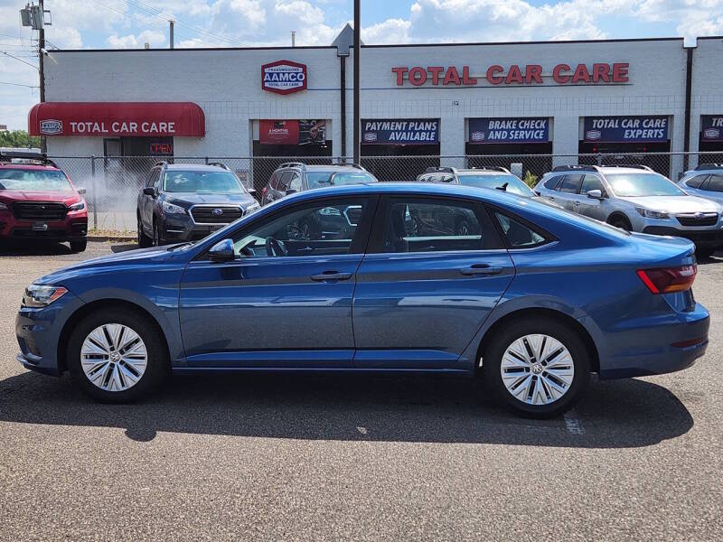 volkswagen jetta 2019 3VWC57BU1KM013389 image volkswagen jetta 2019 3VWC57BU1KM013389 image
