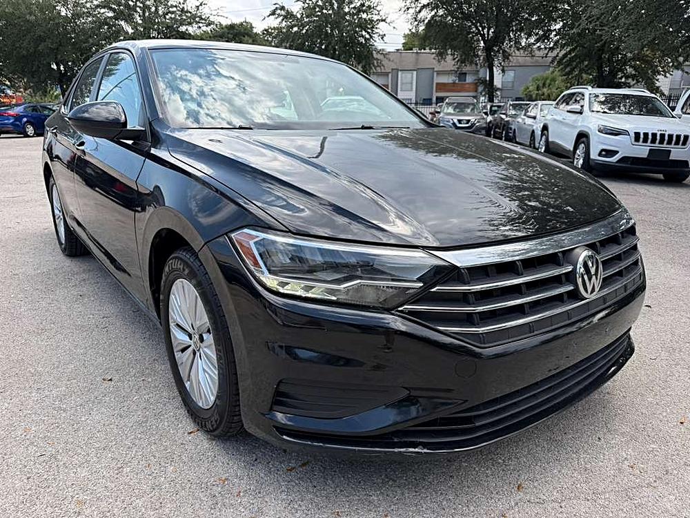 volkswagen jetta 2019 3VWC57BU4KM041400 image volkswagen jetta 2019 3VWC57BU4KM041400 image