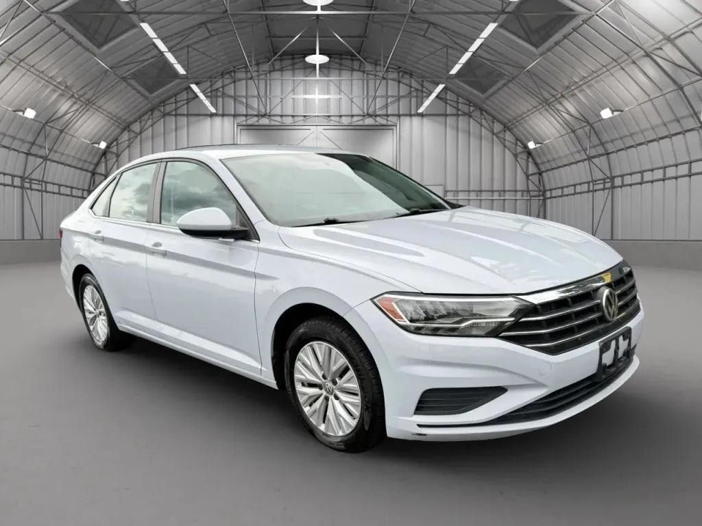 volkswagen jetta 2019 3VWC57BU4KM032020 image volkswagen jetta 2019 3VWC57BU4KM032020 image