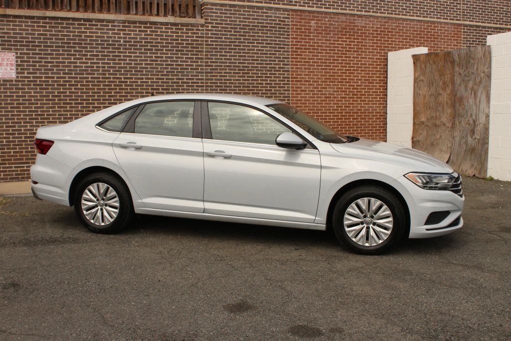 volkswagen jetta 2019 3VWC57BU6KM072938 image volkswagen jetta 2019 3VWC57BU6KM072938 image
