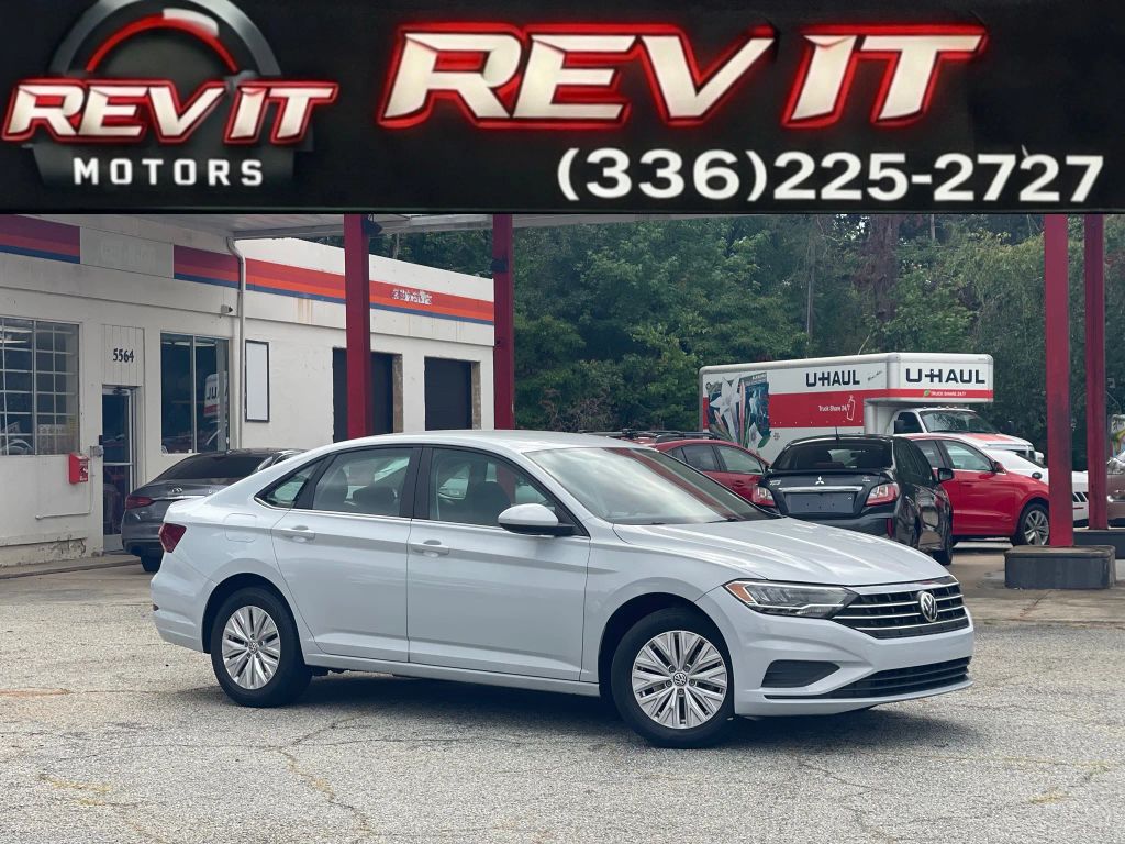 volkswagen jetta 2019 3VWC57BU1KM134035 image volkswagen jetta 2019 3VWC57BU1KM134035 image