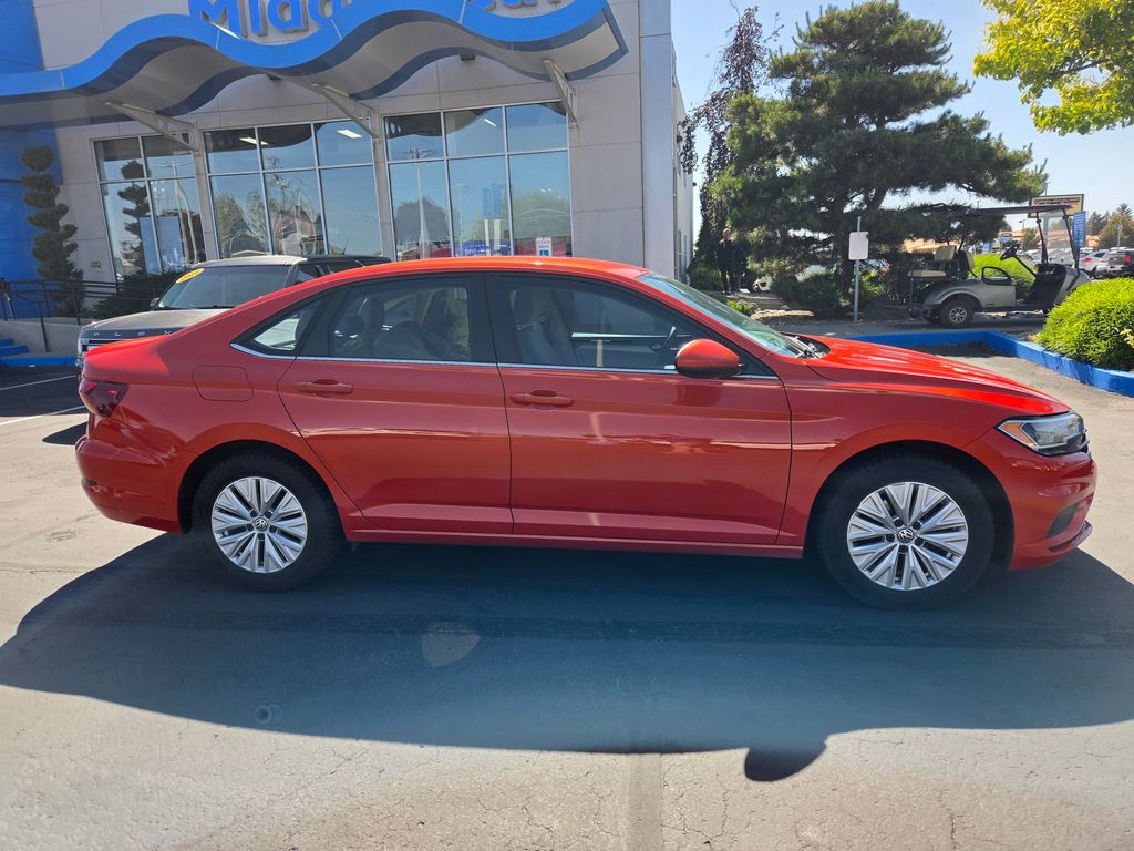 volkswagen jetta 2019 3VWC57BUXKM096837 image volkswagen jetta 2019 3VWC57BUXKM096837 image